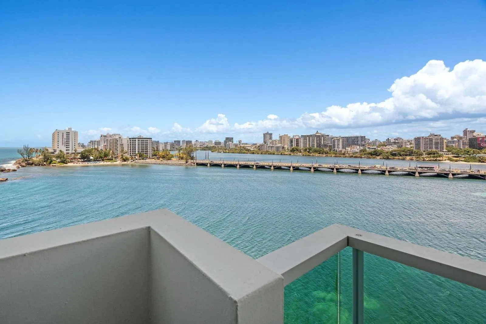 The Sunrise Studio With Ocean View L 2 Queen Beds San Juan 0*,  Porto Rico